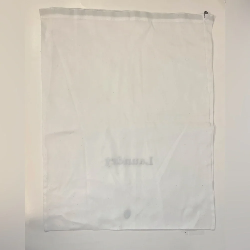Laundry White‎ Dust Bag